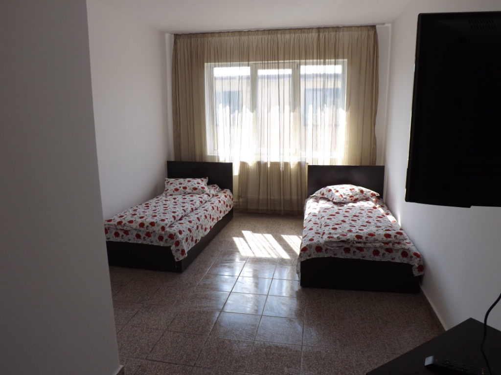 Casa Dobrescu Craiova - camera doua paturi genmene (twin)